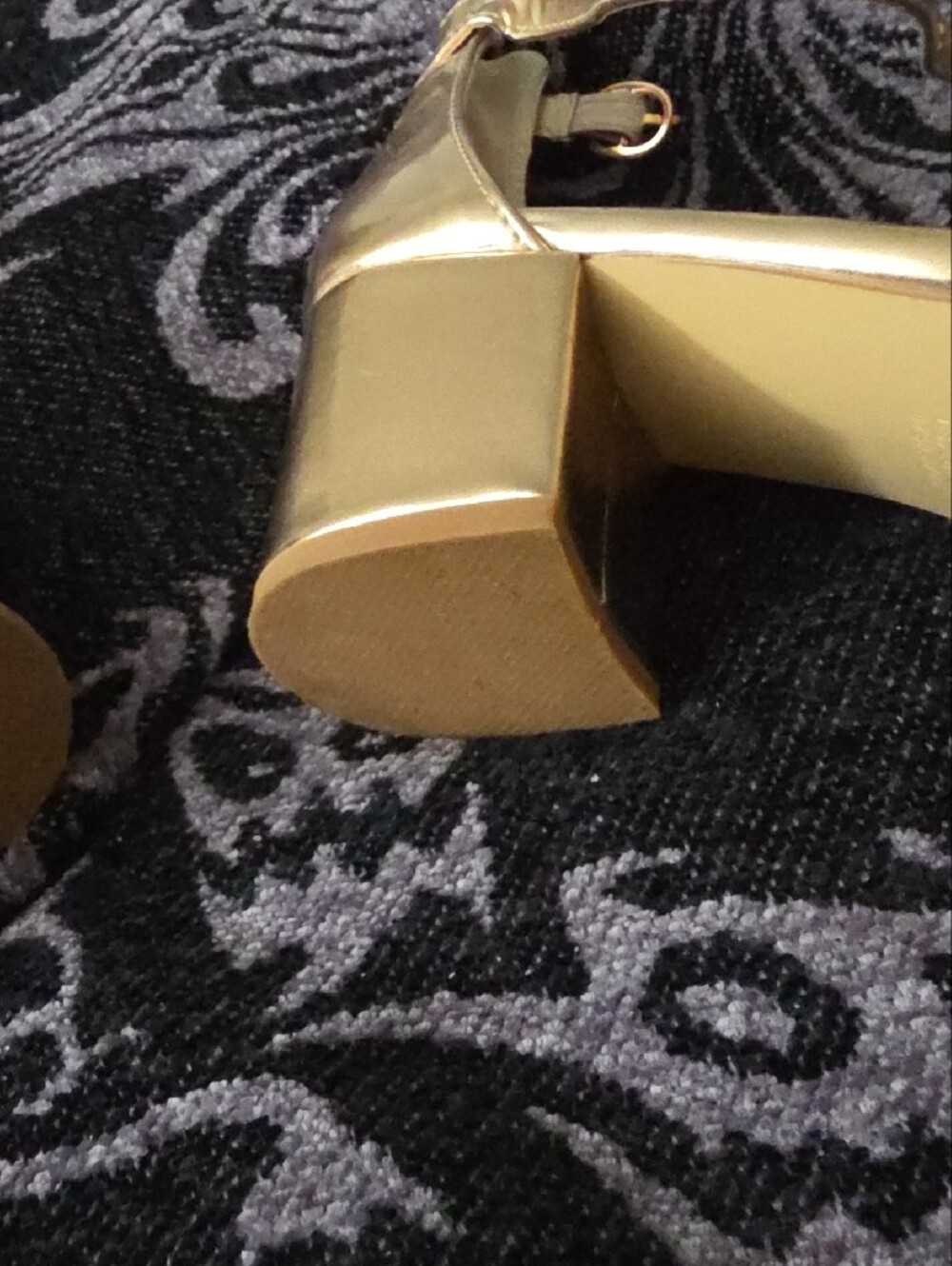 H by Halston Metallic Gold Practical Heel Open-Toe Ankle-Strap Heels Sz 8 - Picture 7 of 12